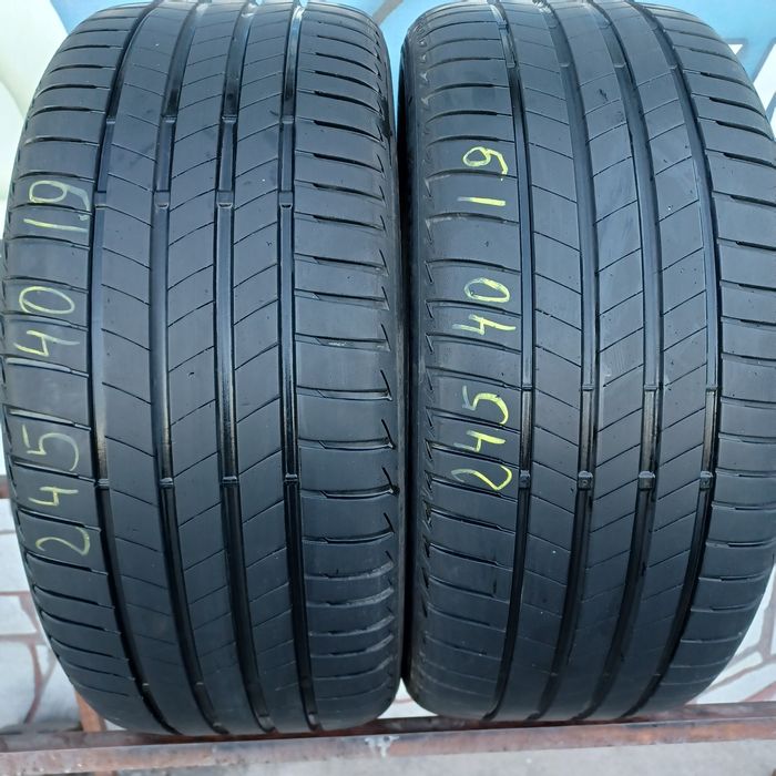 245 40 19 Bridgestone 2бр летни дот 21