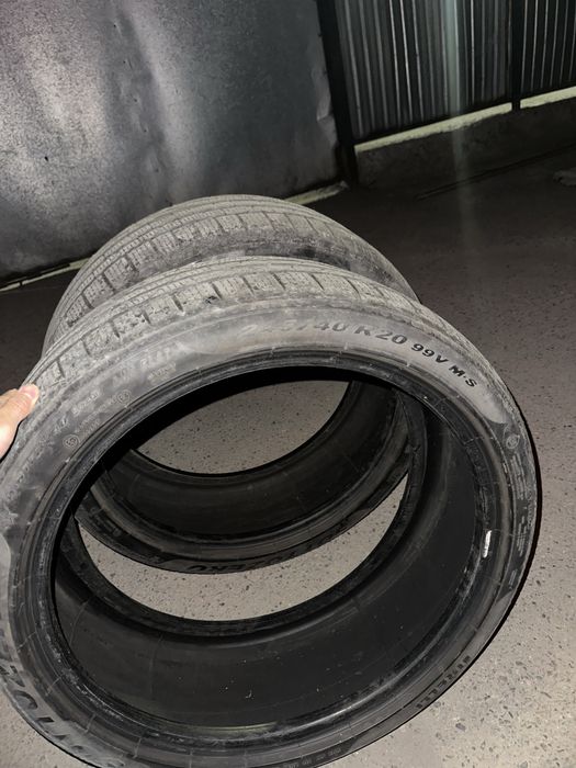 Зимние резины 245/40/20