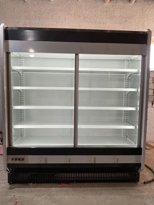 Витрина холодильник