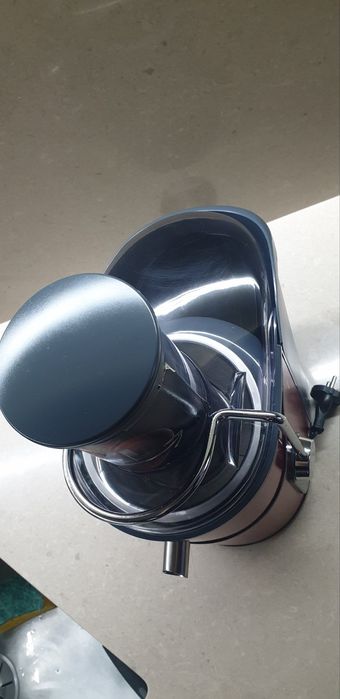 Сокоизтисквачка  Moulinex JU650G3E, XXL отвор за цели плодове, 1000W