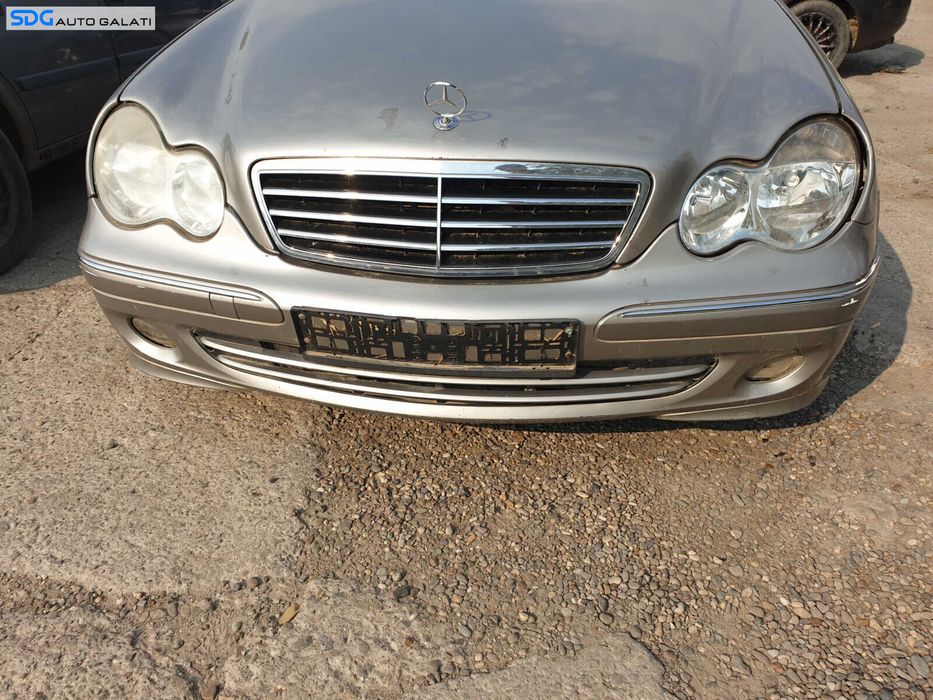 Bara Spoiler Fata cu Defecte Mercedes Clasa C Class W203 FL Facelift 2001 - 2007 Culoare 723 C723 [X4182]