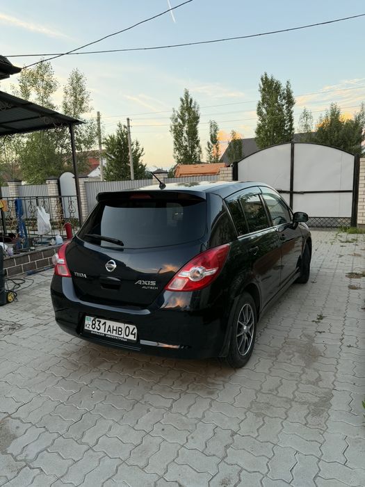 Nissan tiida 2008