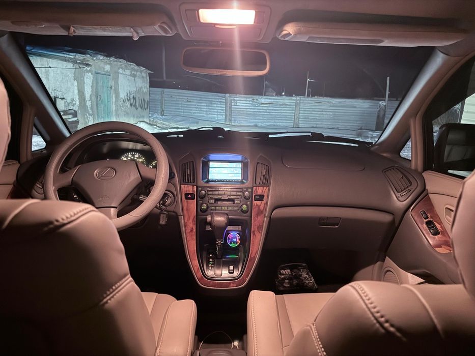 Продам Lexus RX 300