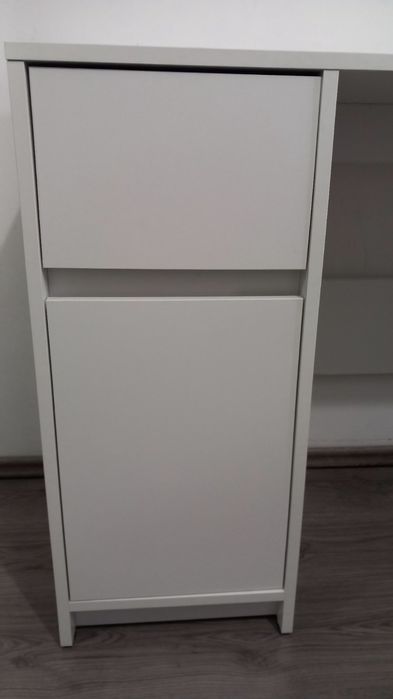 Бюро от IKEA за ученик