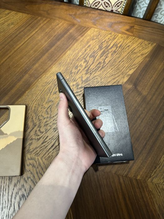 Samsung S24 ultra 256 gb