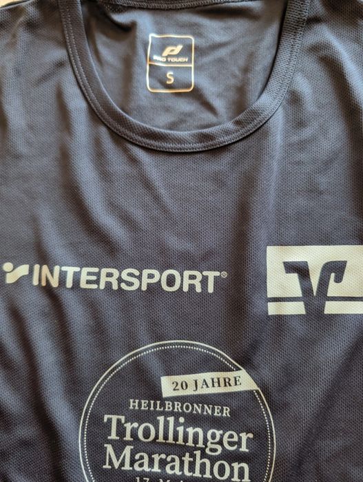 Tricouri noi S, INTERSPORT  5 bucăți 25 lei