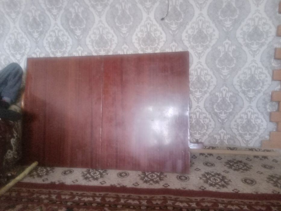 Продается стол и БАГАЖНИК для машины Тико.