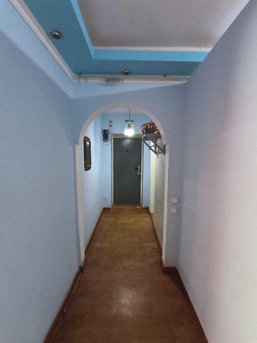 Buyuk Ipak Yoli - BIY da 2 xona 62 m2 noturar kvartira sotiladi.