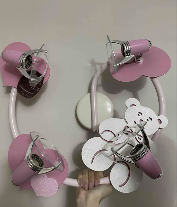 Люстра детская розовая