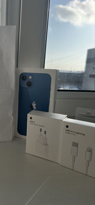 Продается айфон 13