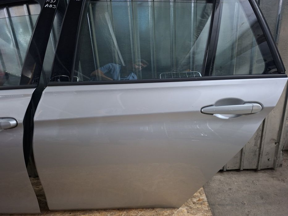 Usa fata BMW F30 F31 spate BMW F31 culoare A83 Glacier Silver Matallic