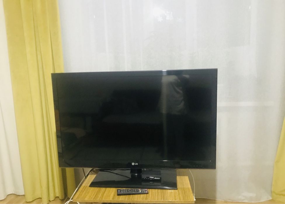 Продам телевизор