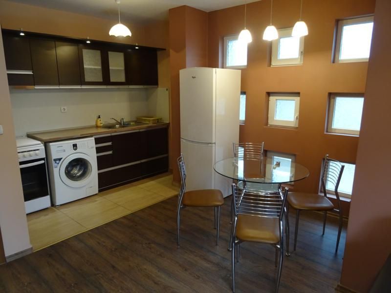 Дава се под наем Тристаен апартамент в София, Редута - 100 кв.м за 677.79 € - Снимка #1