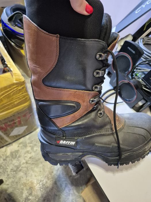 Продам сапоги для снегохода Baffin