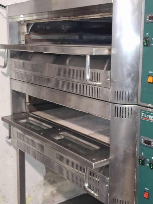 Пицарка/ фурна за пица на газ CUPPONE