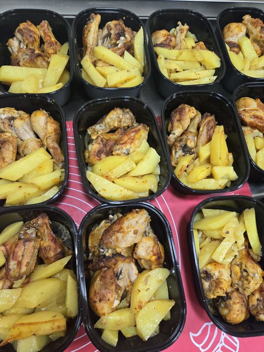 Доставка комплексных обедов