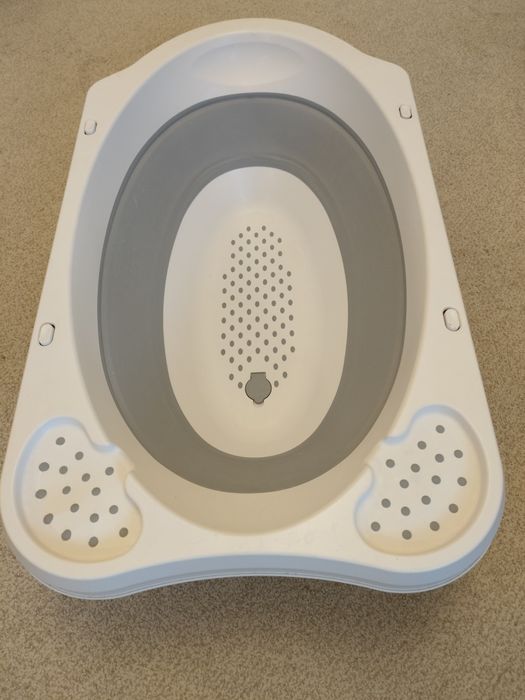 Cadă pliabilă din plastic