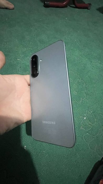 Samsung a17  satiladi