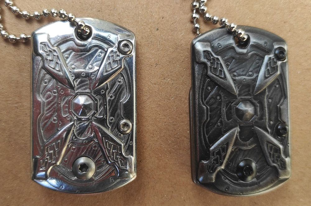 Малки ножчета за носене на врата