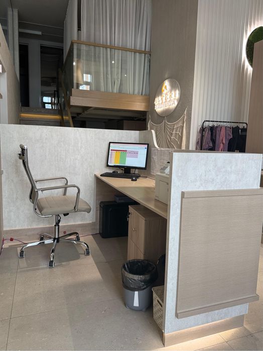 новый стильный ресепешен