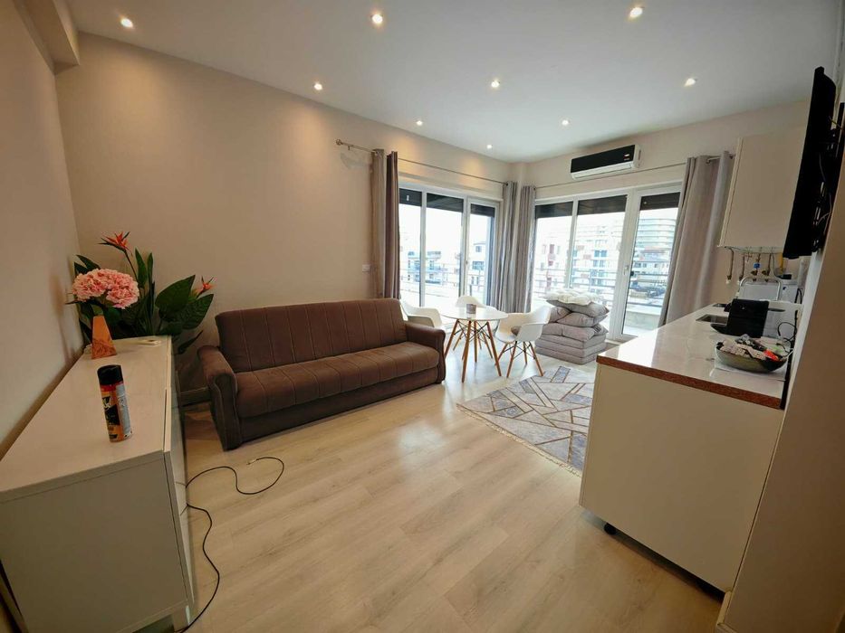 Apartament 2 Camere + Terasă Gigant 58mp – Vedere Directă la Mare