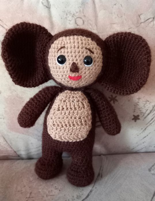 Вязаный Чебурашка