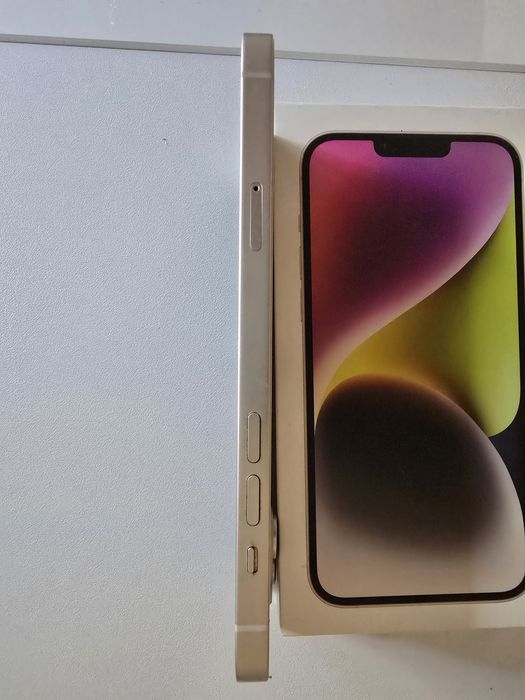 Продавам телефон iphome 14 plus