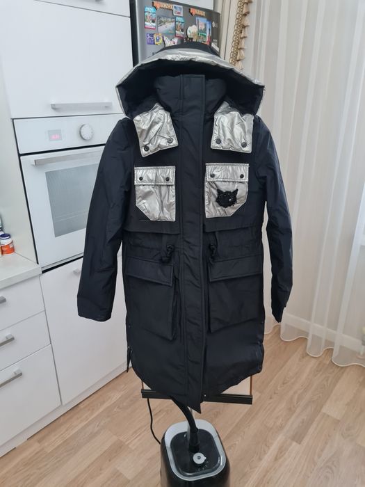 Продам куртки, парки и пальто для девочки