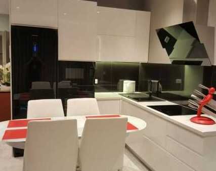 Дава се под наем Тристаен апартамент в Пловдив, Въстанически - 79 кв.м за 255 € - Снимка #1