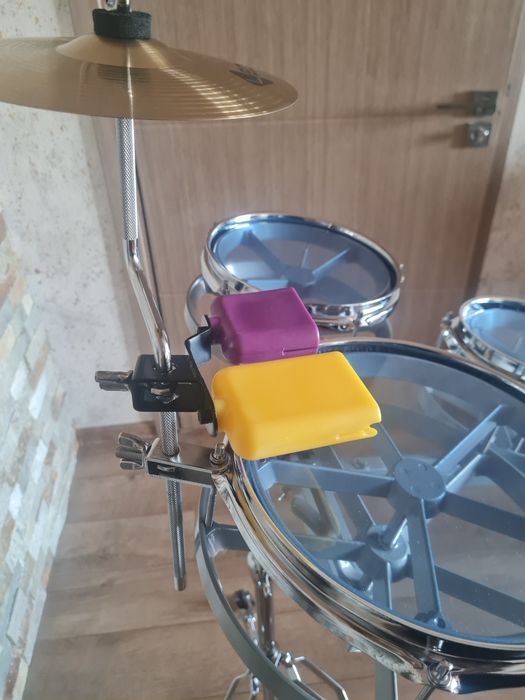 Рототоми + нови стойка/чинел 8"/коубели/палки