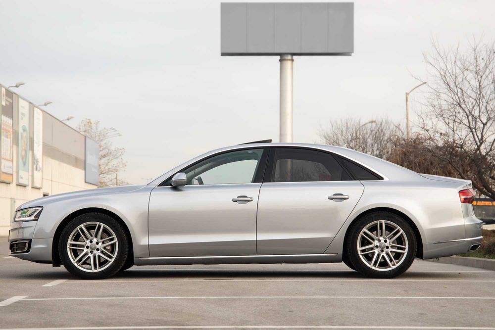 Audi A8 3. 0 TDI Quattro Tiptronic 2015 г.