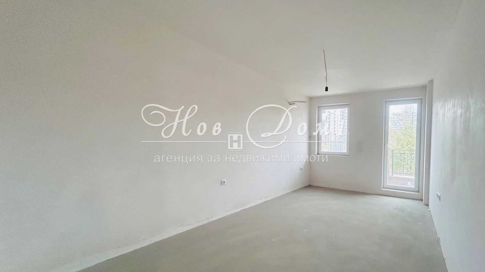 Продава се Тристаен апартамент в Пловдив, Южен - 108 кв.м за 988 €/кв.м - Снимка #1