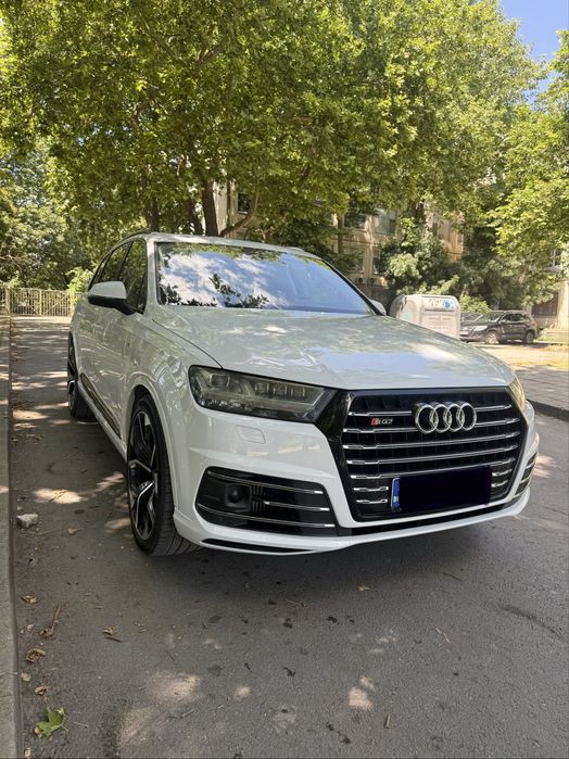 Aydi SQ7 4.0 tdi 2017г.185х.км MATRIX