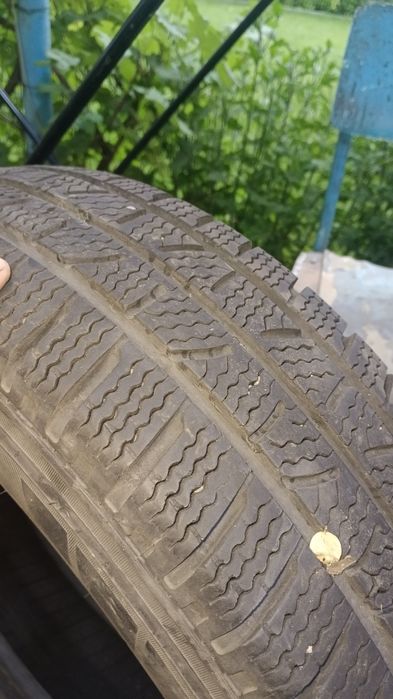 Продам усилинный шину,колесо