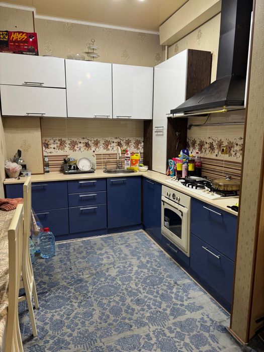 Кухня б/у. Состояние хорошее.