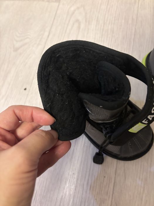 Продам детский демисезон обувь