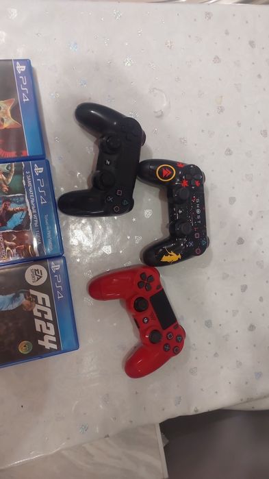 Продам или обменяю приставку пс4