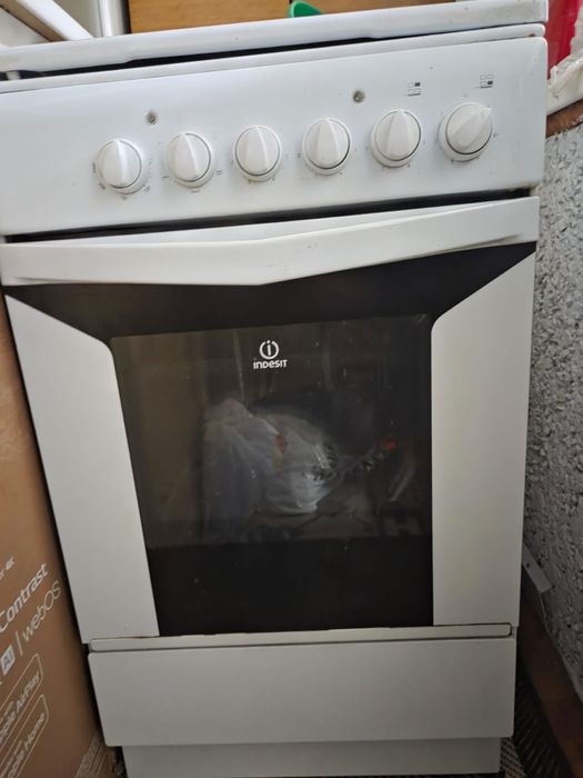 Продам электроплиту