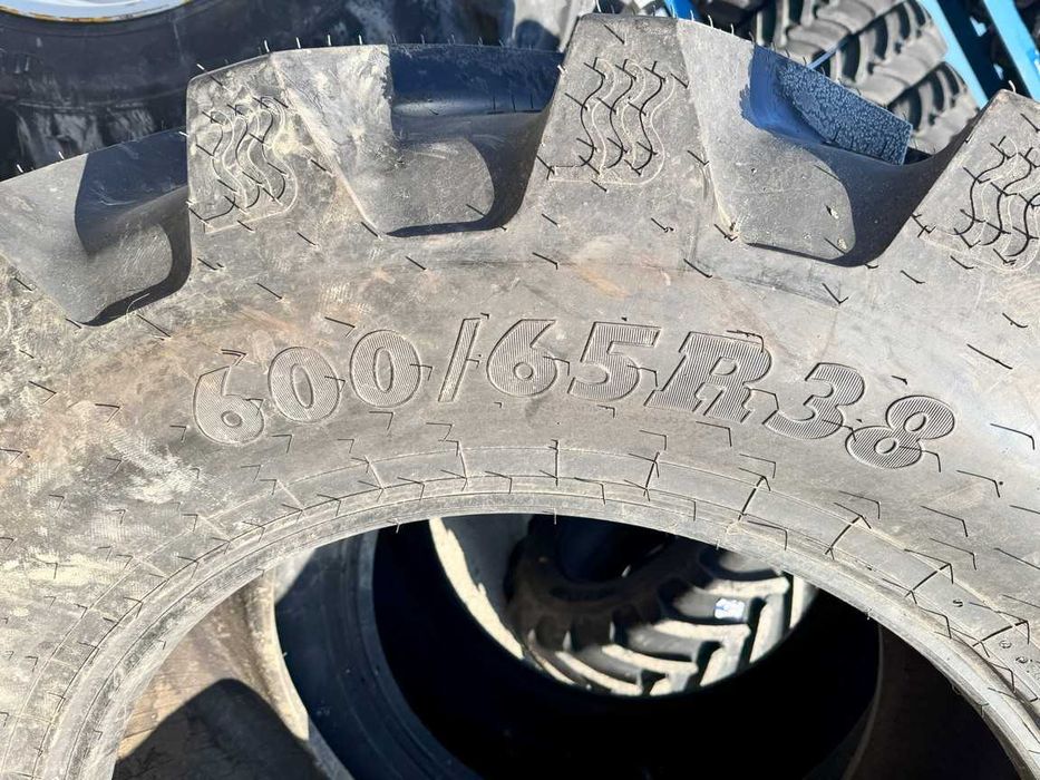 Cauciucuri agricole pentru tractor spate BKT Radiale 600/65 R38