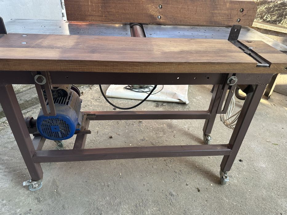 Abric , circular , freza