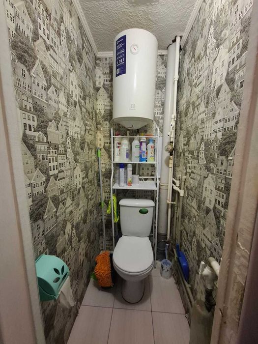 Продам 4х комн кв на 9мкр