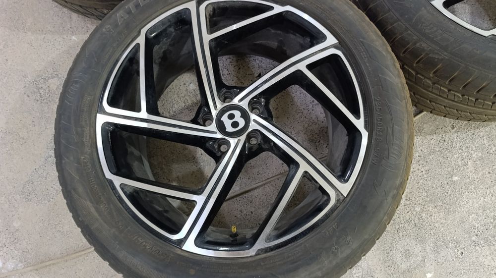 Продаются балоны R18 23/50 treker monza