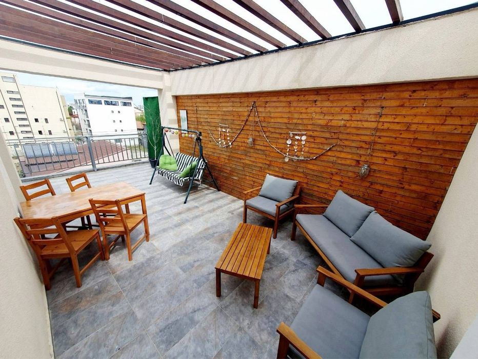 DE ÎNCHIRIAT – Apartament 3 camere +terasa privata in Mamaia Nord