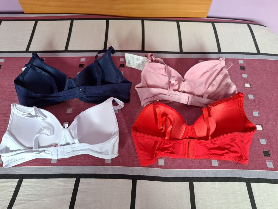 Vând Lot Sutiene diferite Mărimi Noi
