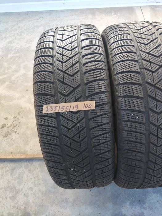 235/55/19 Pirelli