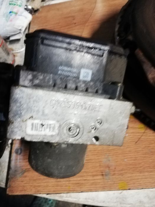 Pompă abs Ford Mondeo MK4 motor 1.8tdci 125 cp an 2007-2010