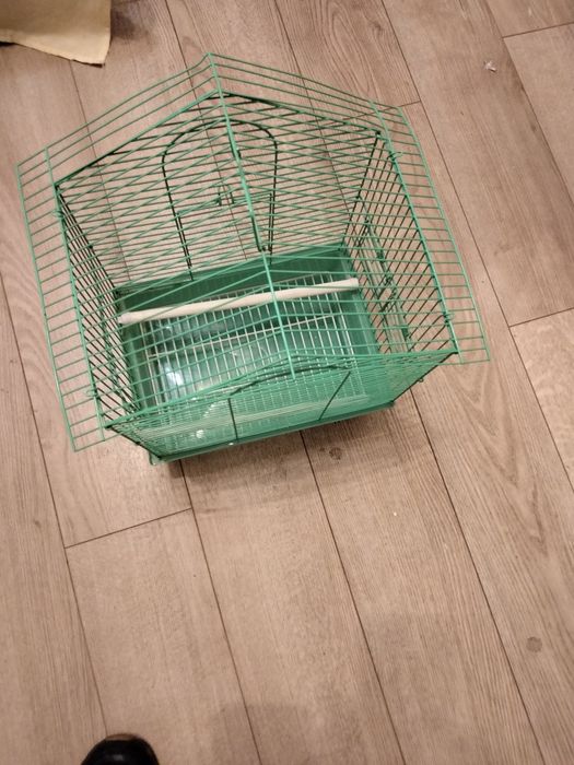 Vând colivie pasari