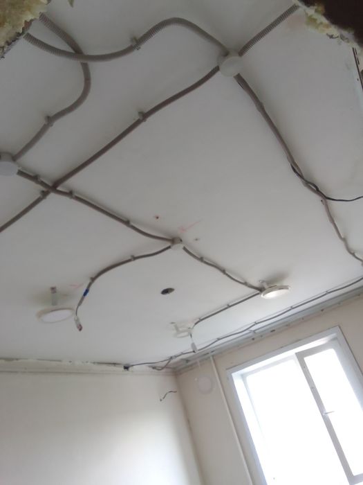 Натяжной потолок