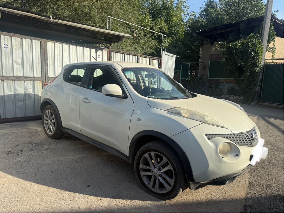 Nissan Juke, 2013 года, вариатор