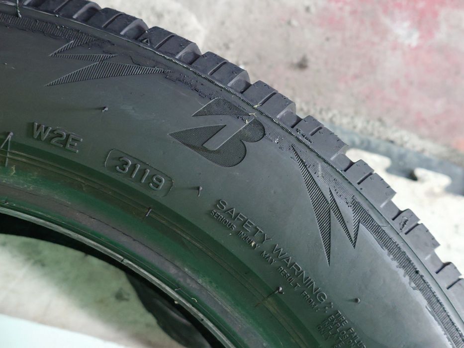 225/55R17 Bridgestone 6,3mm stare foarte buna